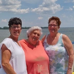 Meet your Posher, Faye